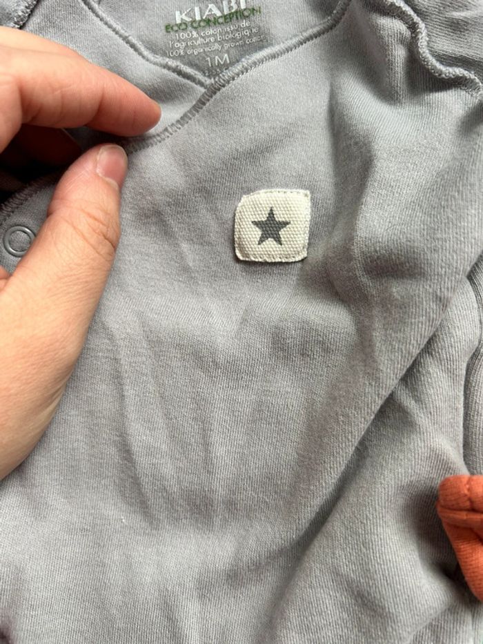 Lot de 5 bodys 1 mois fille et un petit bonnet rose - photo numéro 14