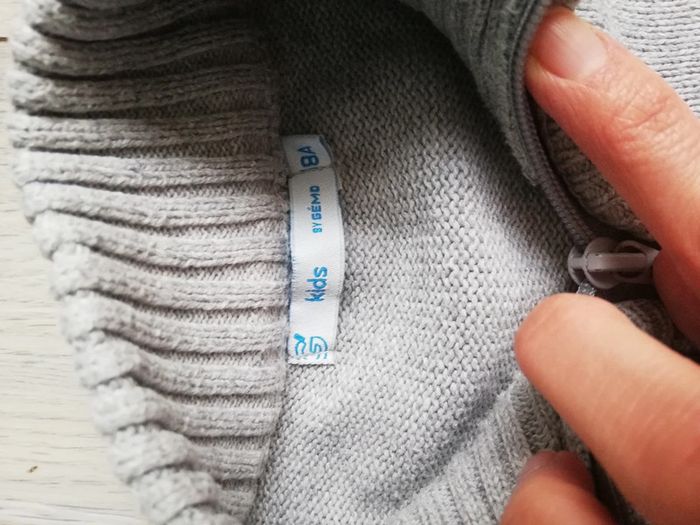 8 ans garçon gilet gris zippé Gémo #garçon8ansally56000 - photo numéro 2