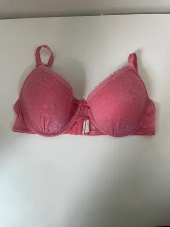 Soutien-gorge dentelle rose fuchsia In Extenso Taille 95C