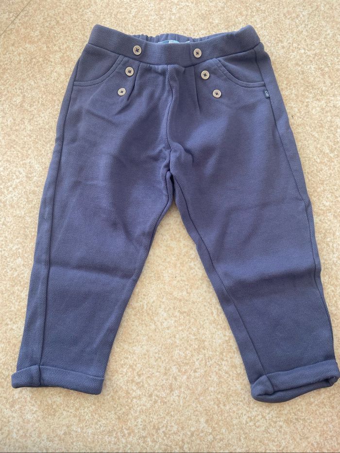 2 pantalons en tissus