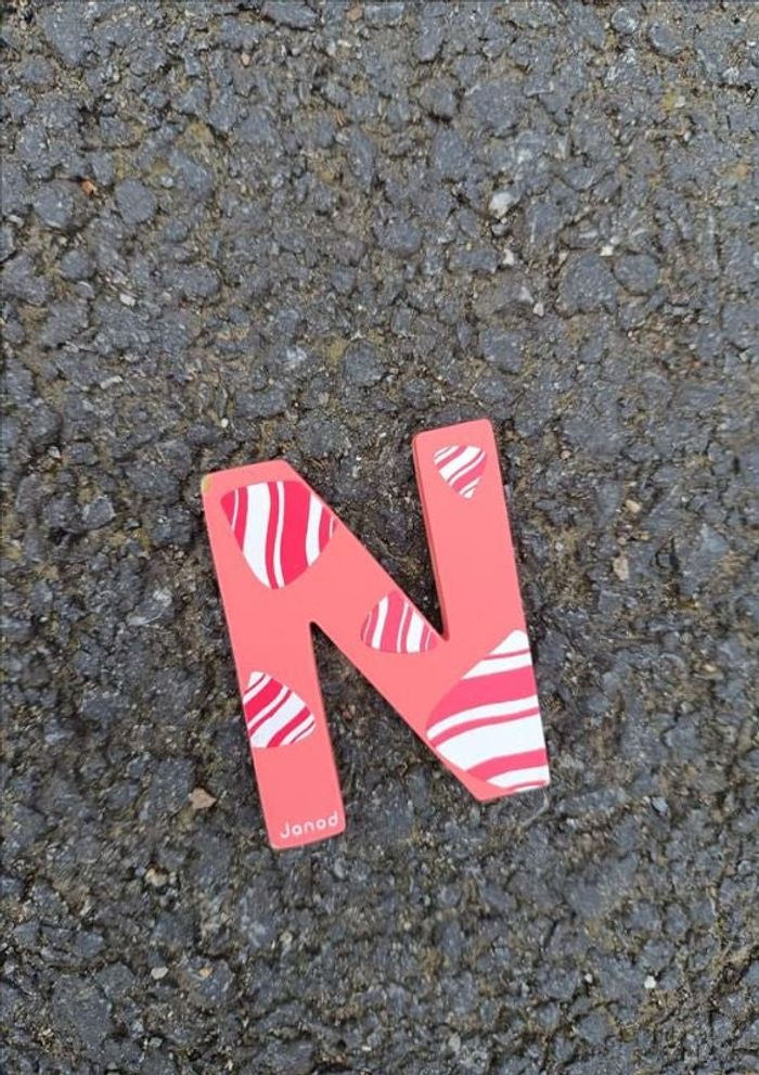 Lettre N