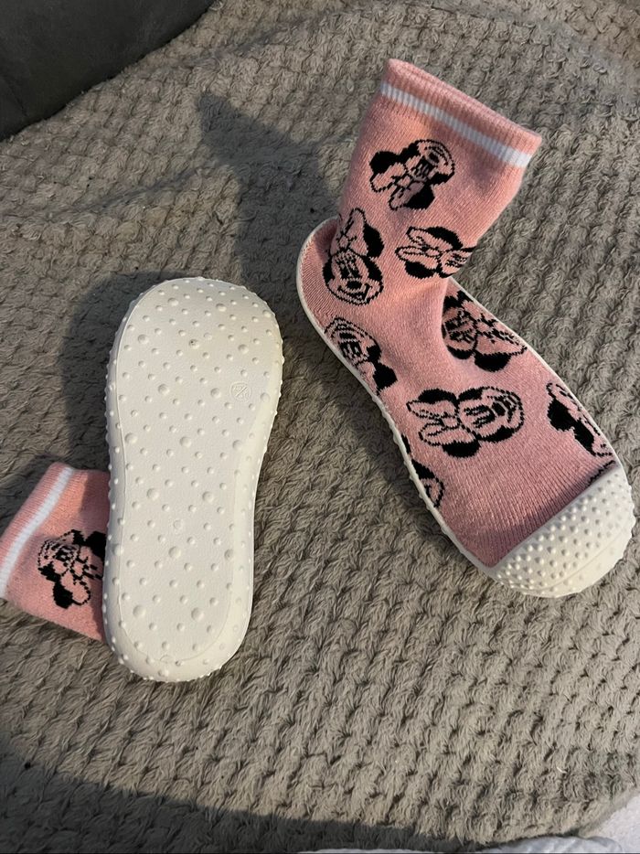 Chaussons chaussettes Minnie - photo numéro 3