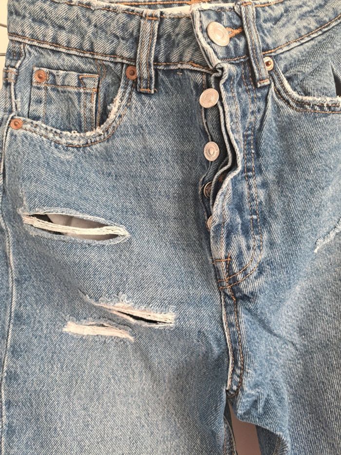 Jeans troué stradivarius 32 - photo numéro 2