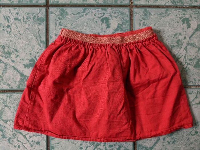 Petite jupe rouge TAO