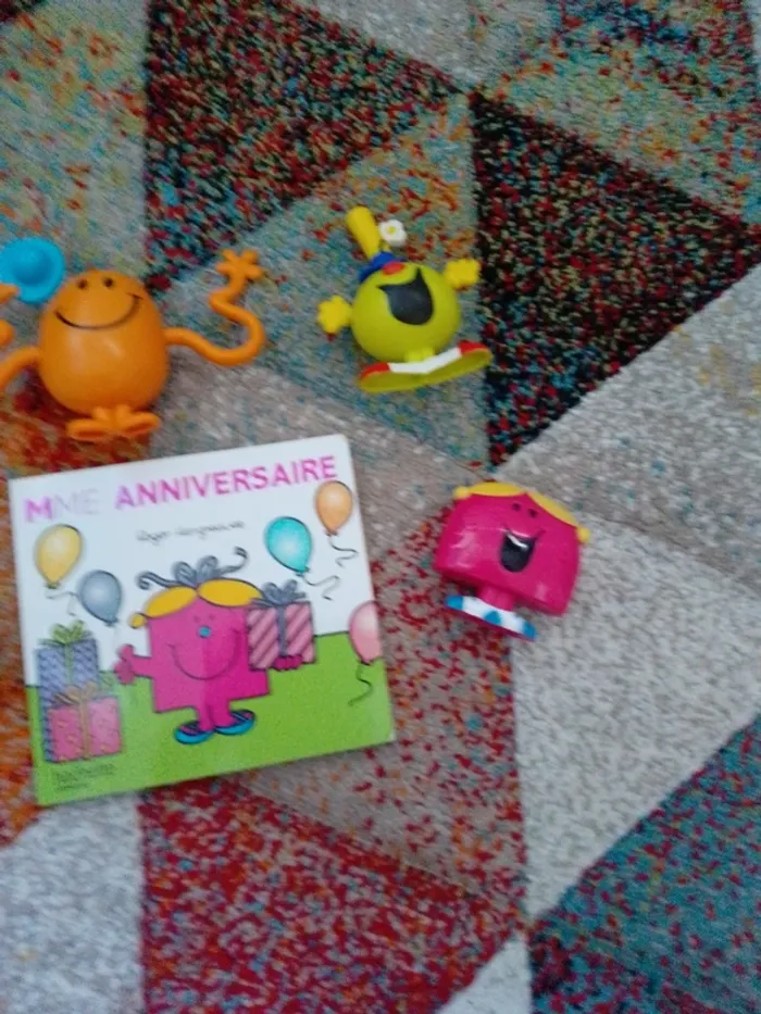 Livre + figurines - photo numéro 3