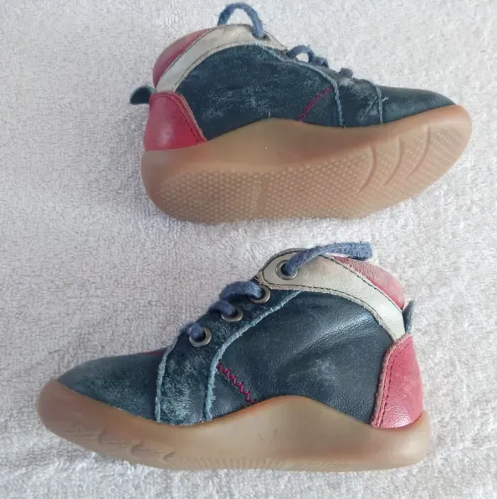 Chaussures en cuir Vertbaudet taille 19(réf perso N1)(familleac72) - photo numéro 3