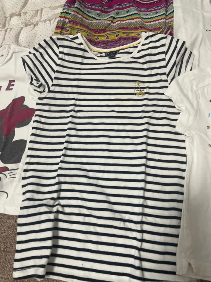 Tee-shirts taches ou vieux  4ans - photo numéro 7