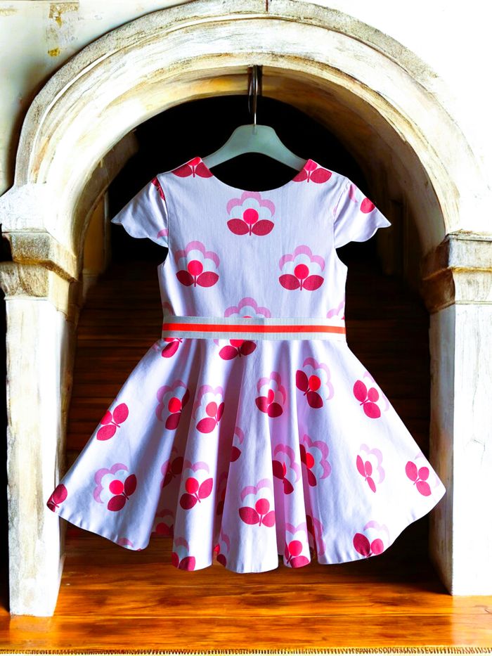 JACADI - NEW - ROBE FILLE STYLE PATINEUSE MOTIF FLEURS, MANCHES DÉCOUPES PÉTALES & ROSE FLUO 4A - photo numéro 2
