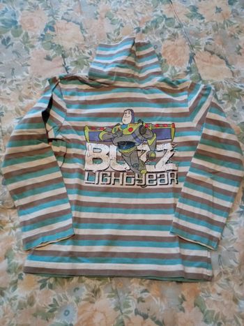 Sous pull vintage buzz l'éclair 6 ans