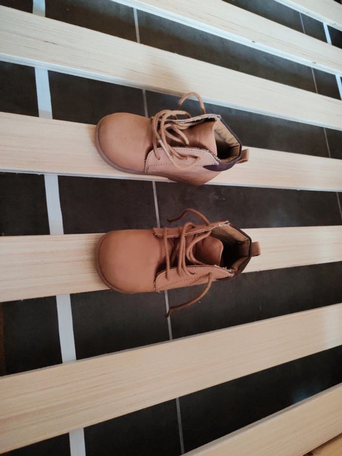 Chaussures neuves