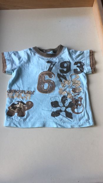 T-shirt bleu ciel et taupe 12 mois