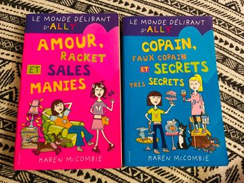 Lot livres le monde délirant d’ally