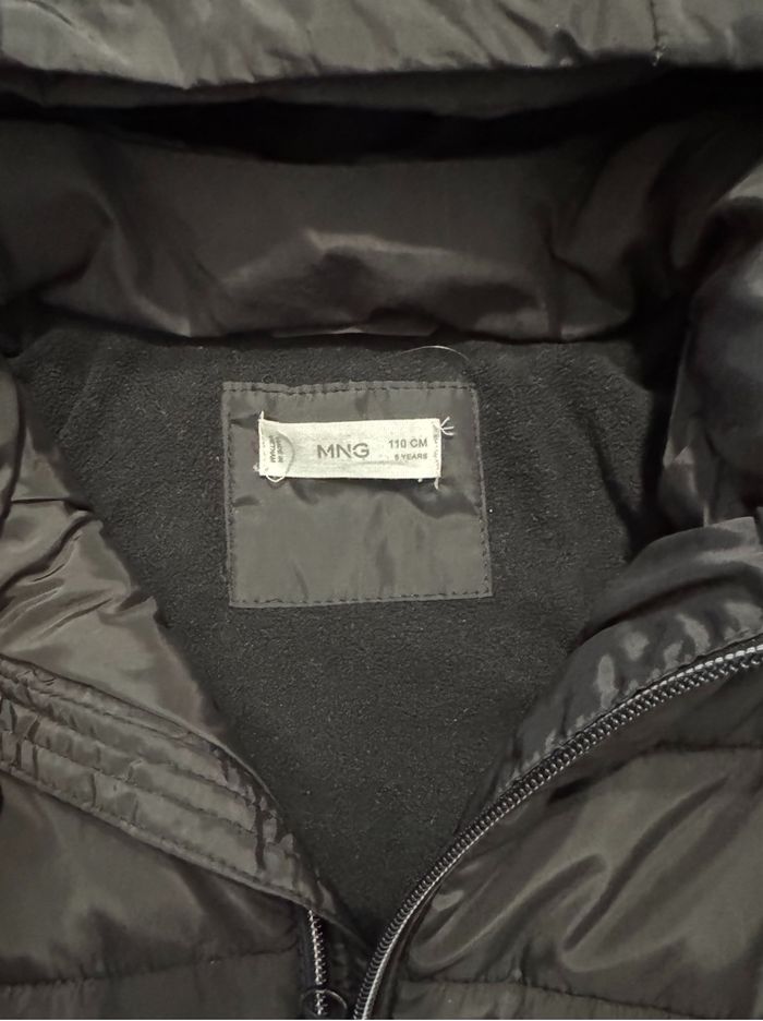 Doudoune avec capuche matelassé Mango Fille Noir 5 ans 110 cm TBE - photo numéro 2