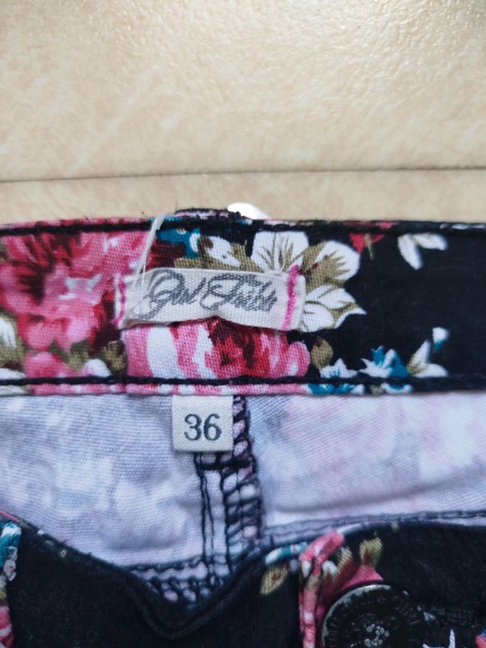Pantalon fleurie - photo numéro 4