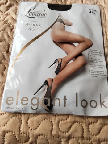 Collant élégant look grande taille. Marque Levante.