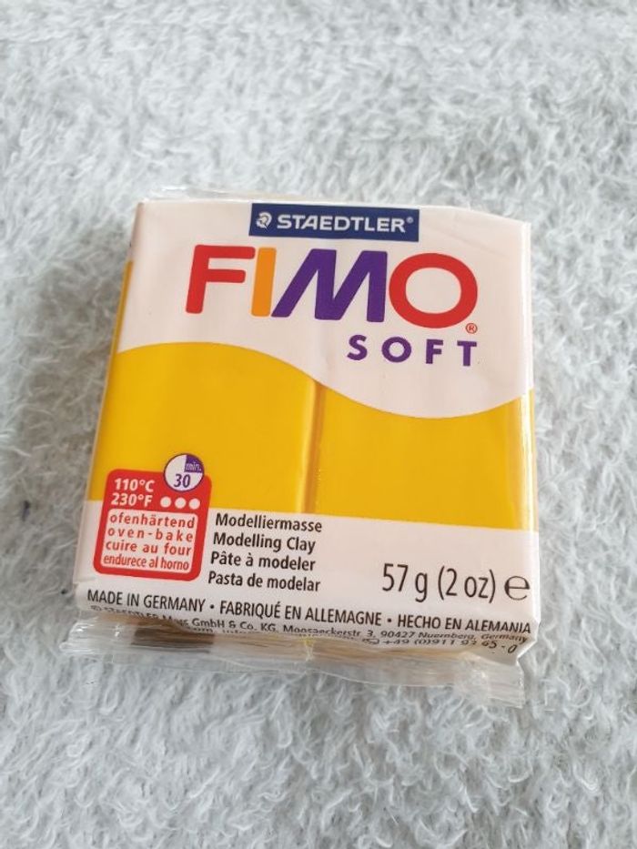Pate a modeler Fimo tournesol neuve