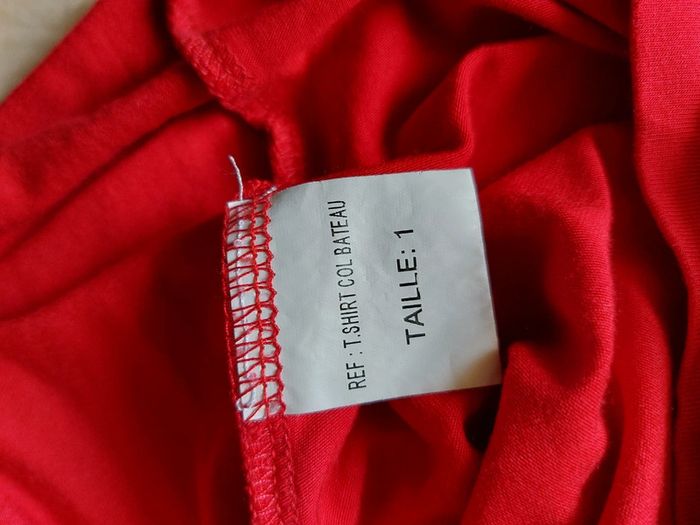 Tee shirt rouge à manches longues - photo numéro 3