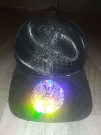 Casquette lv