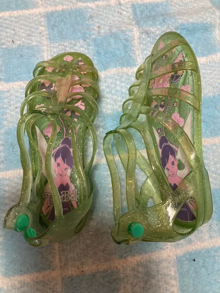 Sandales vertes Disney taille UK 2 (taille 34) - photo numéro 2