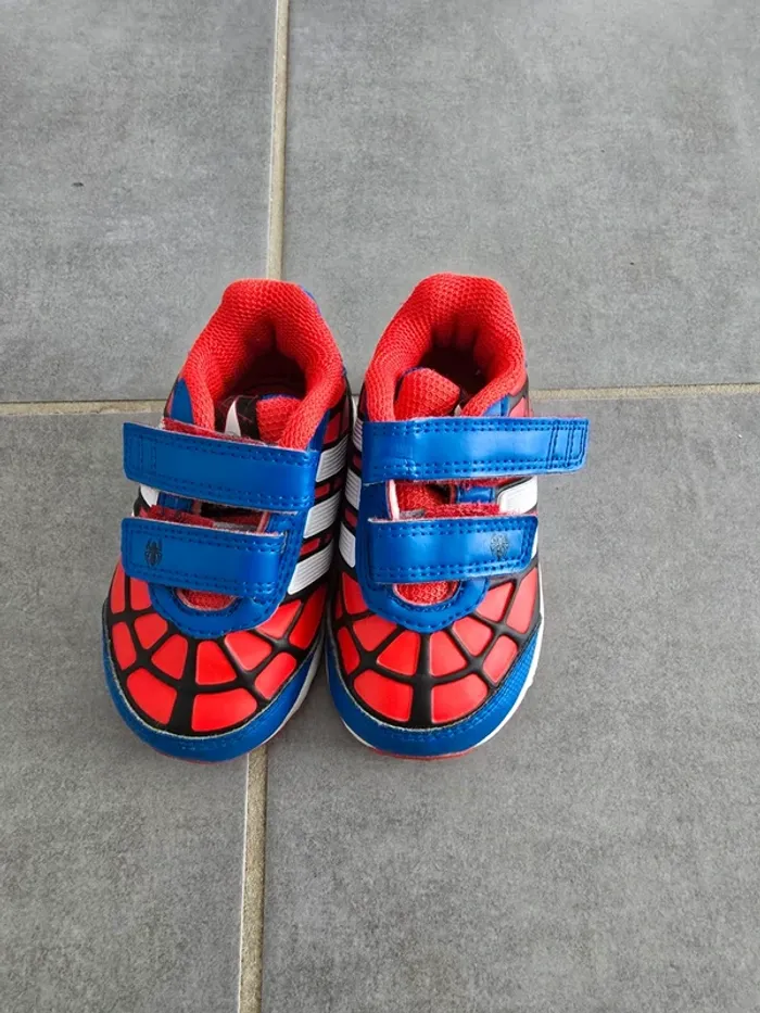 Basket Adidas spiderman - photo numéro 2