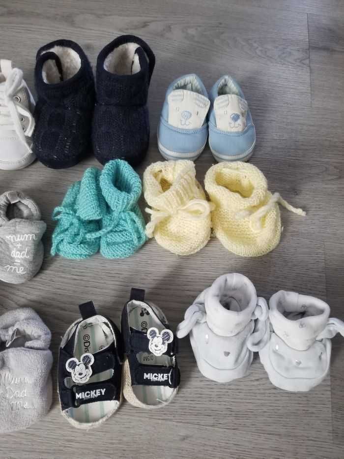 Gros lot chaussures naissance - photo numéro 3