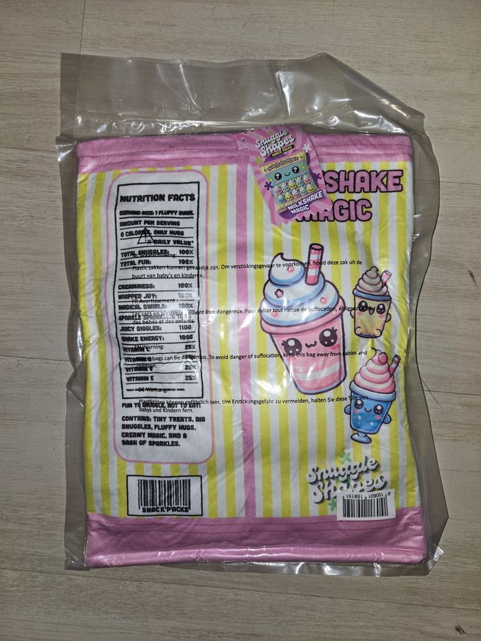 Coussin milkshake avec peluches neuf - photo numéro 2