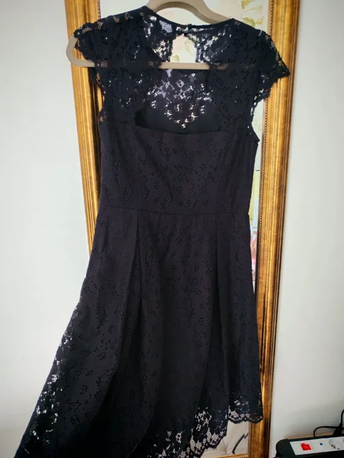 Robe dentelle Kookaï neuve - photo numéro 5