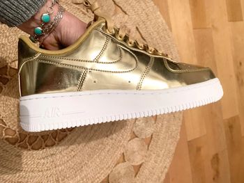 Magnifique baskets Nike Air Force 1 Gold Metallic  | Sneakers collector en 42,5