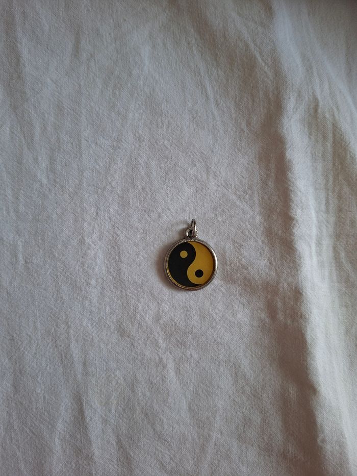 Pendentif yin et yang