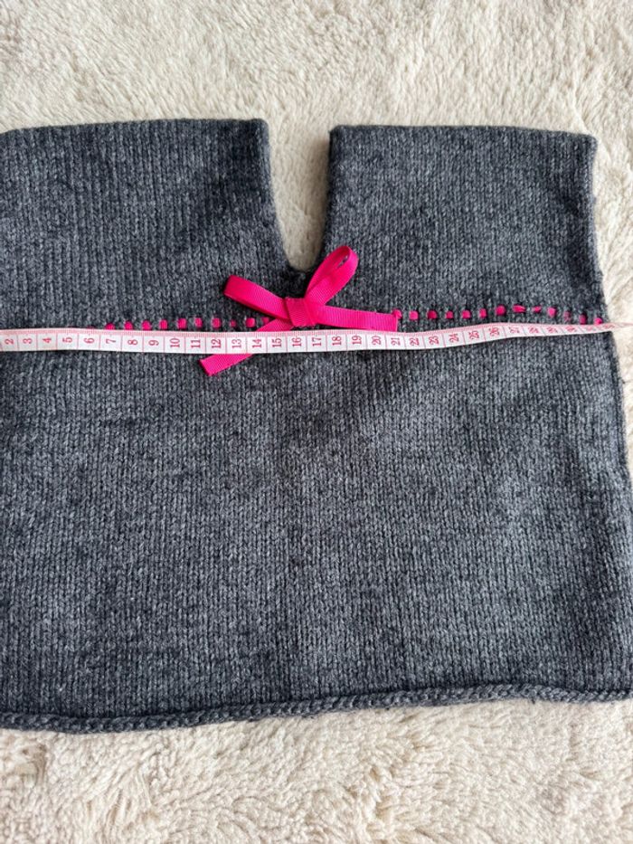 👚Pull en laine sans manche - bébé fille - très bon état - fait mains - photo numéro 2