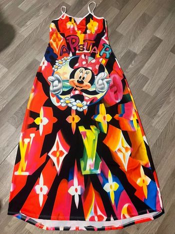 Très belle robe à bretelle Minnie