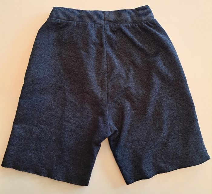 Short molleton garçon 5 ans TBE - photo numéro 3