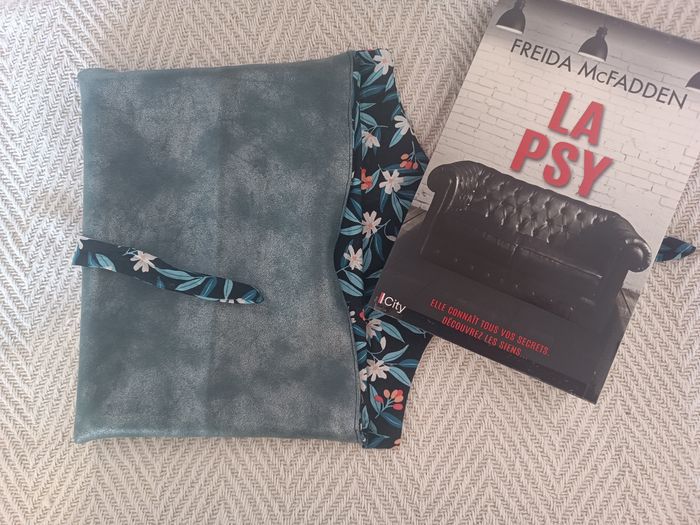 Protège livre - photo numéro 3