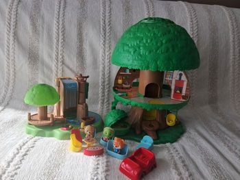 Arbre et cascade magiques Klorofil