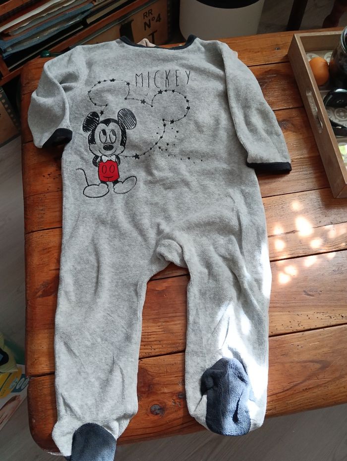 4 grenouillères+ 1 haut de pyjama - photo numéro 8
