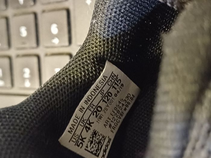 2 paires de chaussures garçons Pointure 20 et 21 - photo numéro 8
