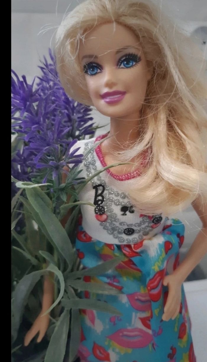 Poupée barbie Mattel 2013 - photo numéro 2