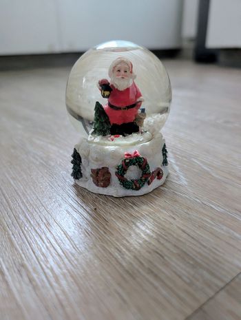 Boule à neige père Noël 