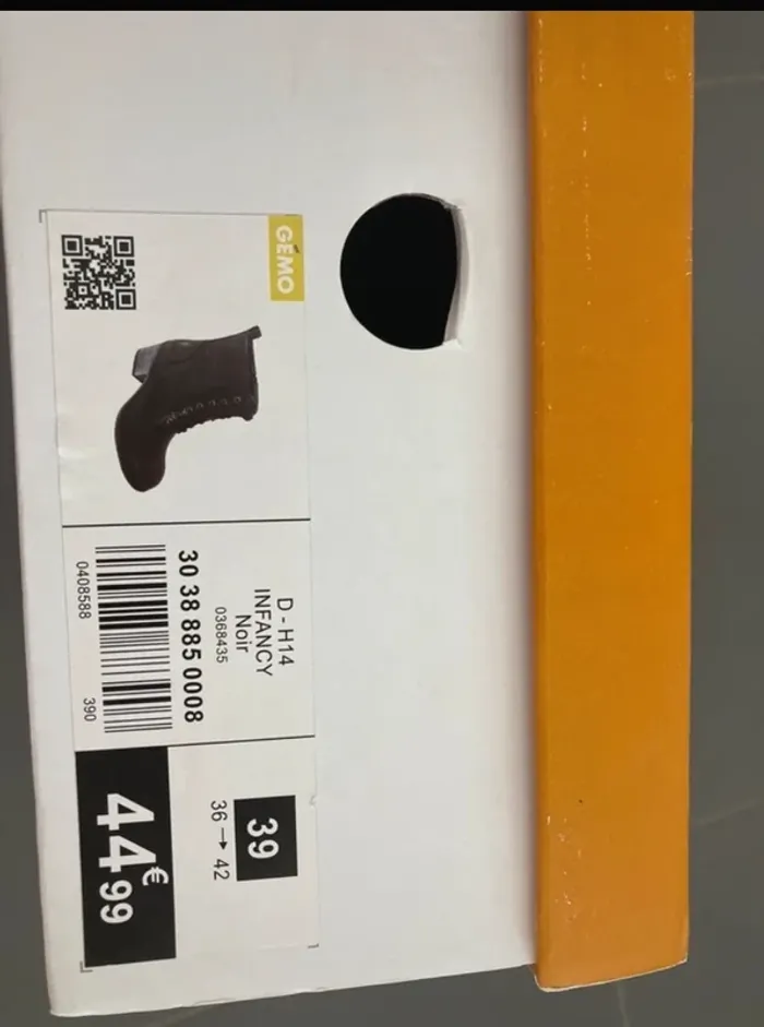 Chaussures femme avec lacets neuve - photo numéro 4