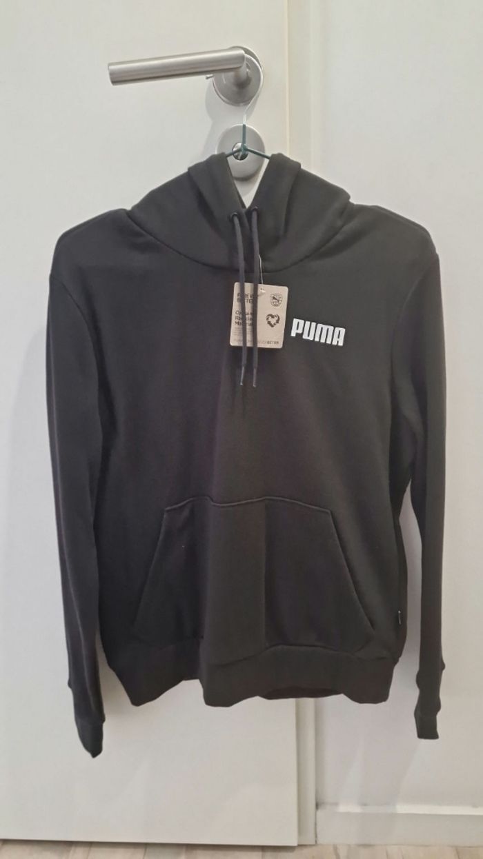 PUMA Essentials Small Logo Hoodie