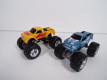 Monsters Trucks  (J2)