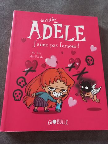 Livre bd mortelle adèle tome 4