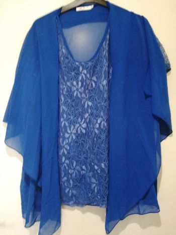Blouse en voilage et dentelle H-3 bleue. Taille 46/48