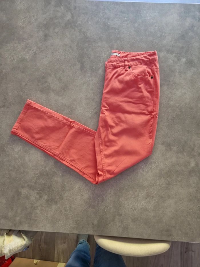 Pantalon femme droit rose corail TBE taille 40 blancheporte