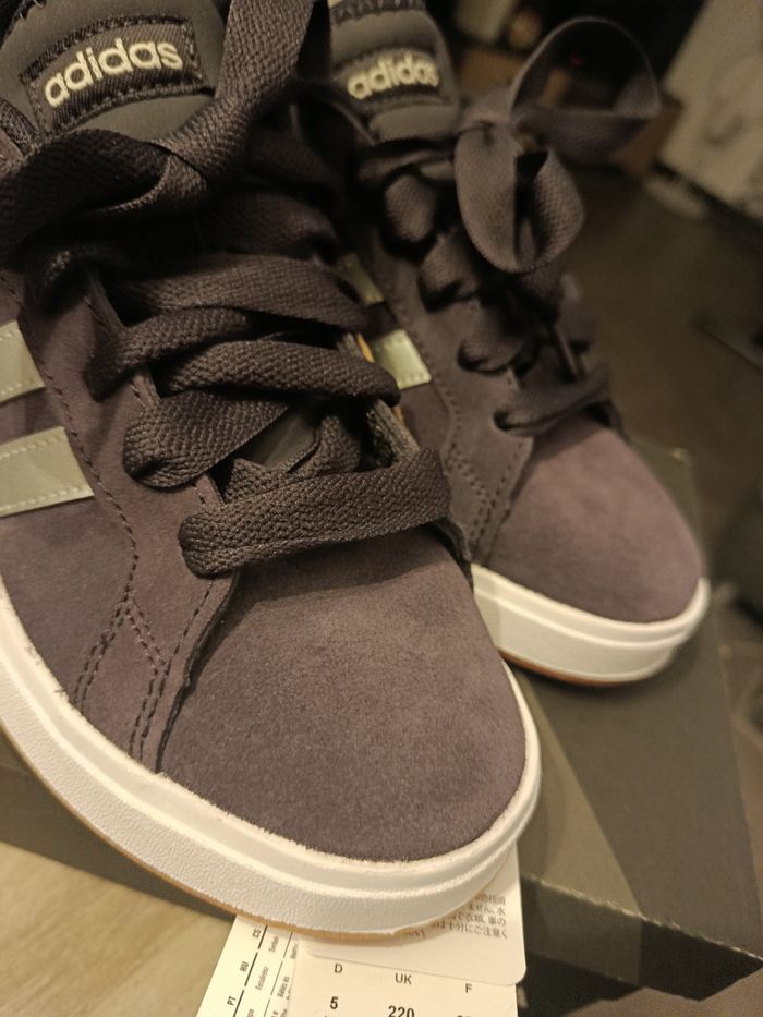 Basket adidas - photo numéro 2