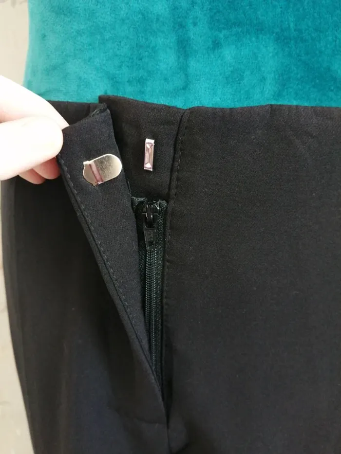 Pantalon noir droit style tailleur fausses poches arrières / ottantotto / (42) - photo numéro 4