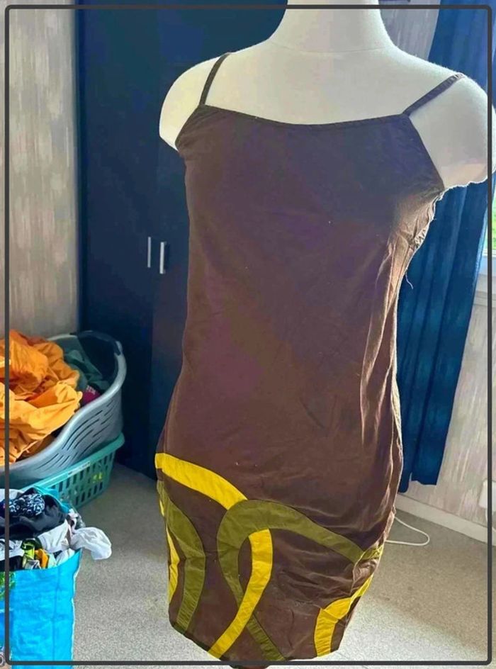 Robe droite  taille  36 - photo numéro 2