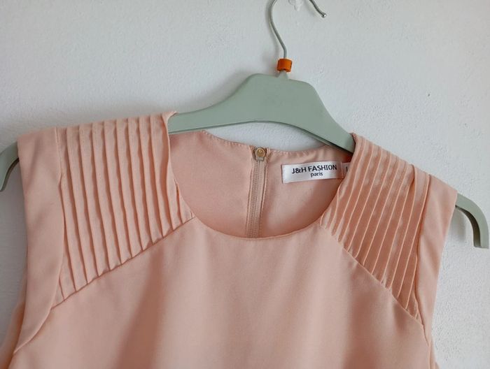 Robe couleur saumon - photo numéro 3