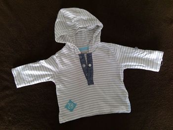 Sweat à capuche 3 mois