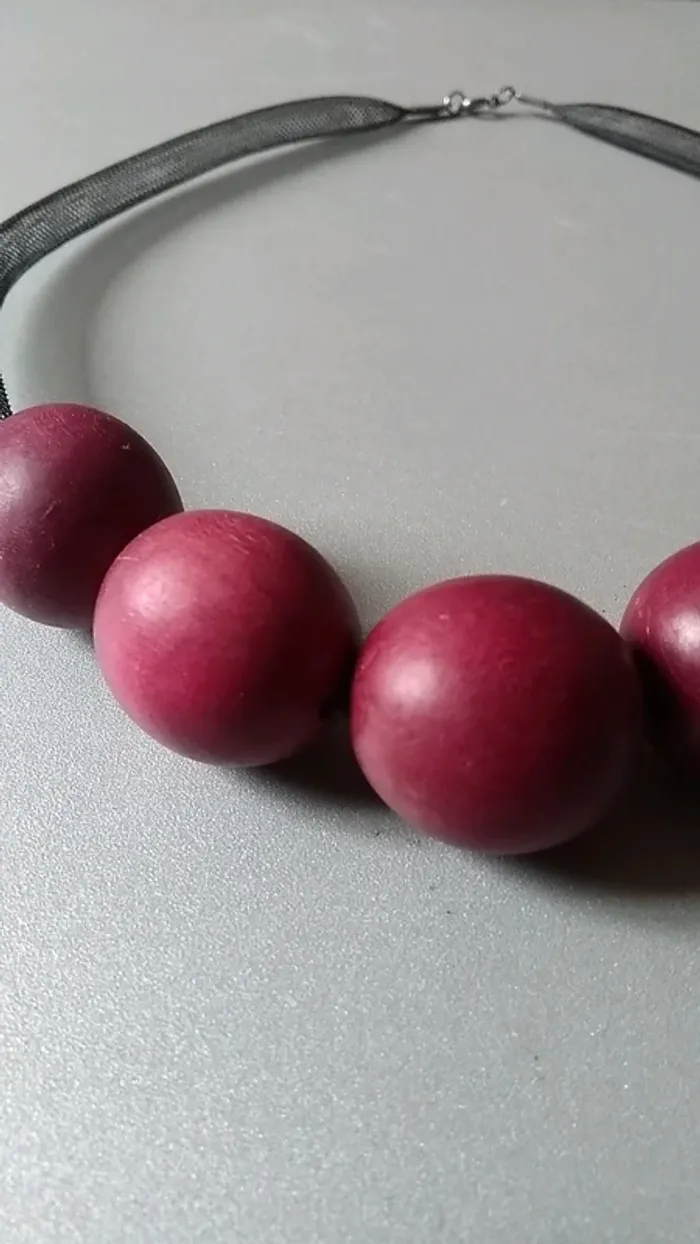 Collier prune bois et maille "Filet" - photo numéro 2